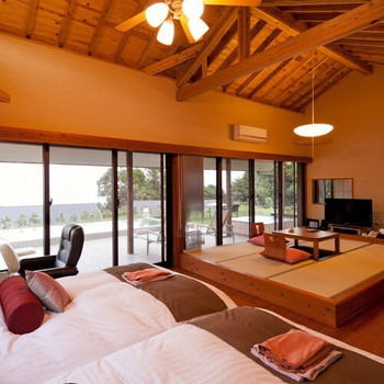 しゃぶしゃぶや郷土料理も堪能できる♡プール付きの贅沢ヴィラ4022228