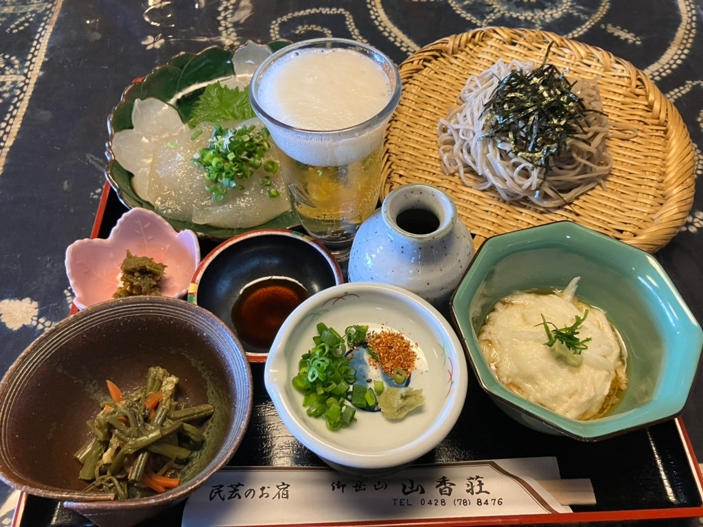 「山香荘」 料理 240909780 おそば御膳に刺身こんにゃく