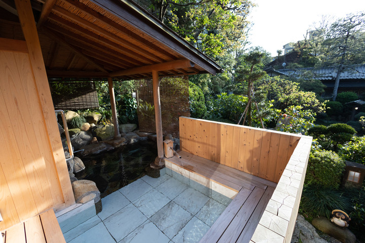 「玉造温泉 湯之助の宿 長楽園」 その他 173042993 部屋には足湯付きの露天風呂