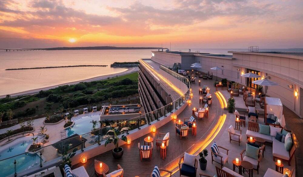 宮古島の海を眺めて
優雅に過ごした2日間 / 1