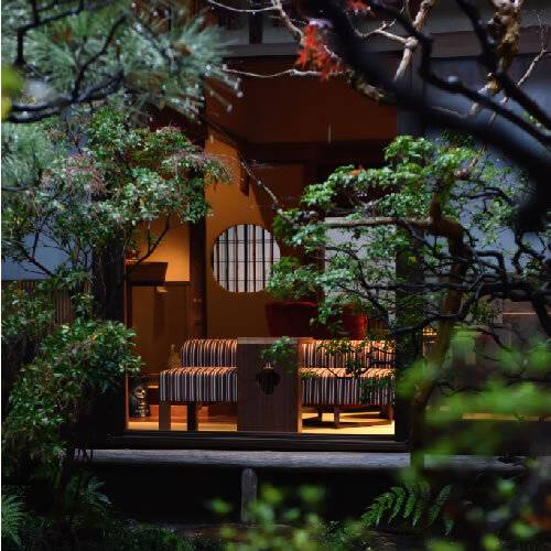 悠久のひとときに
別れを告げて / 1