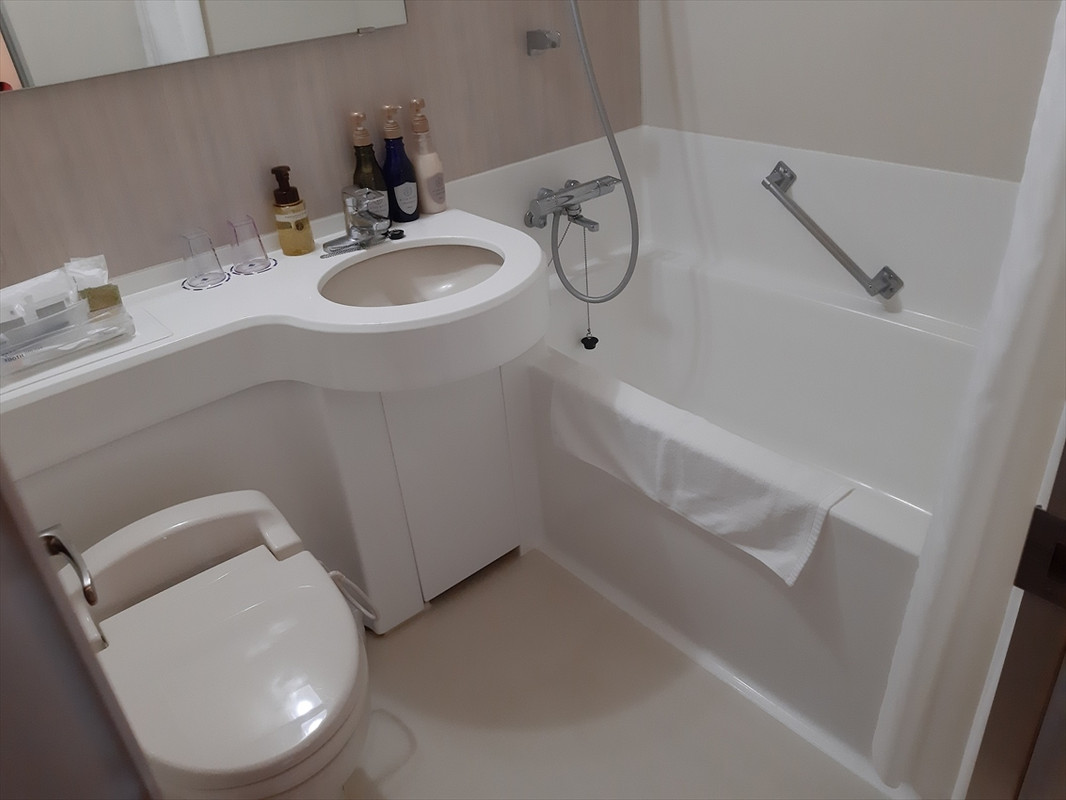 浴室はごく普通の設備。ここも清掃は出来ていました。