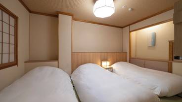 客室 / 15