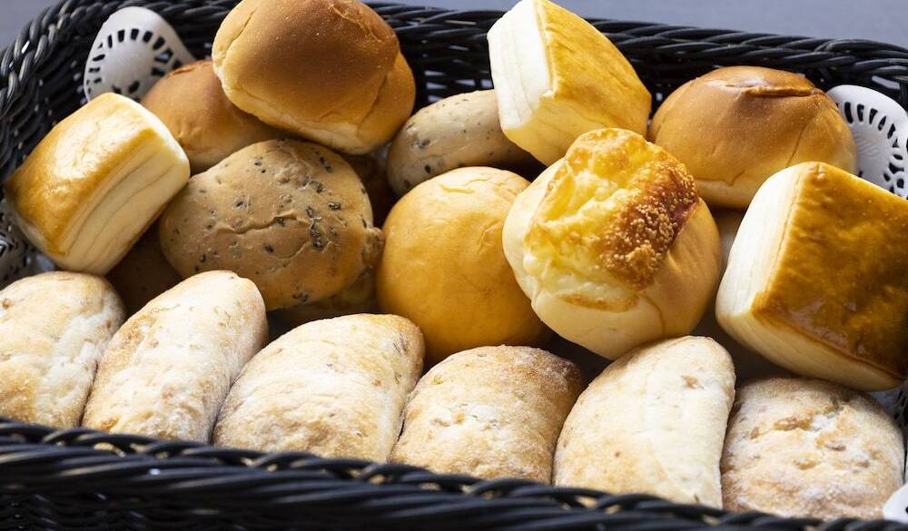 焼きたてパン / 4