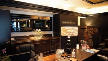 コンシェルジュ デスク / 1