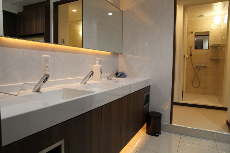 ゆったりベッドで楽チン！「神戸カプセルホテル セキ」3477479