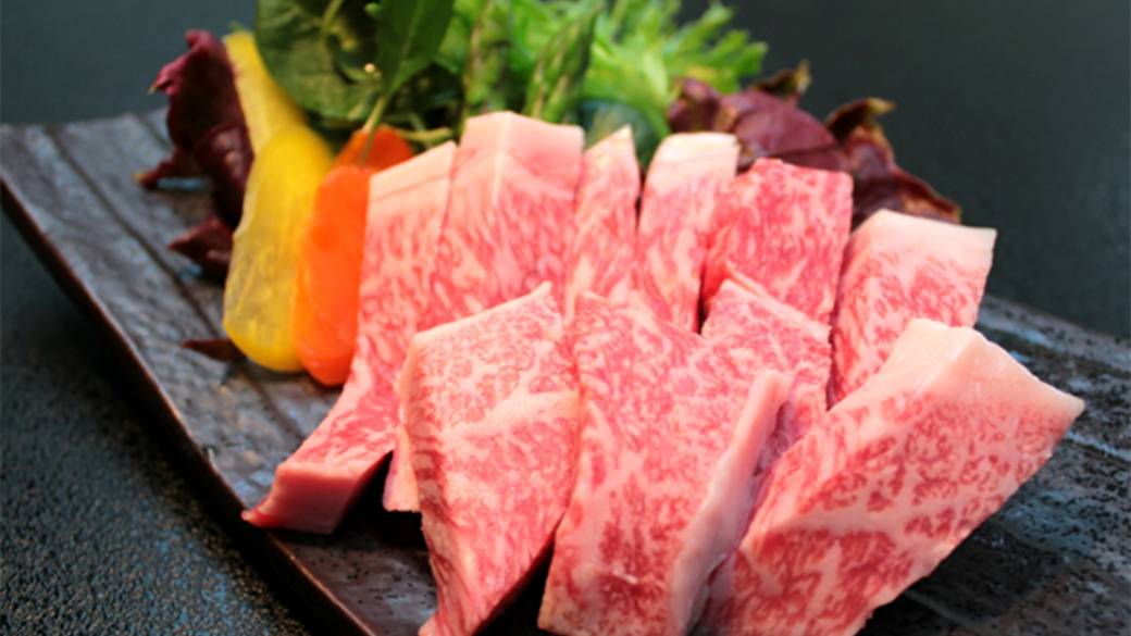 夕食 肉料理のイメージ / 2