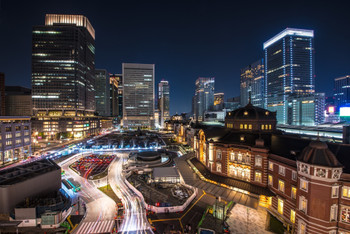 [Tokyo] Night view of Marunouchi office district, early summer