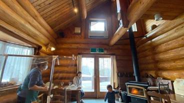 客室内のダイニングエリア / 8