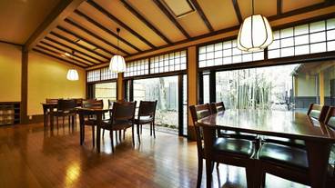 朝食スペース / 8