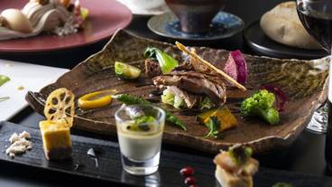 食事・飲み物 / 1