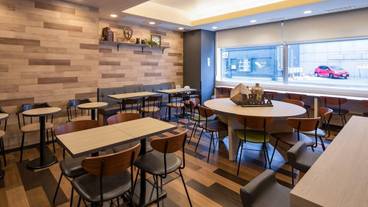 朝食スペース / 12