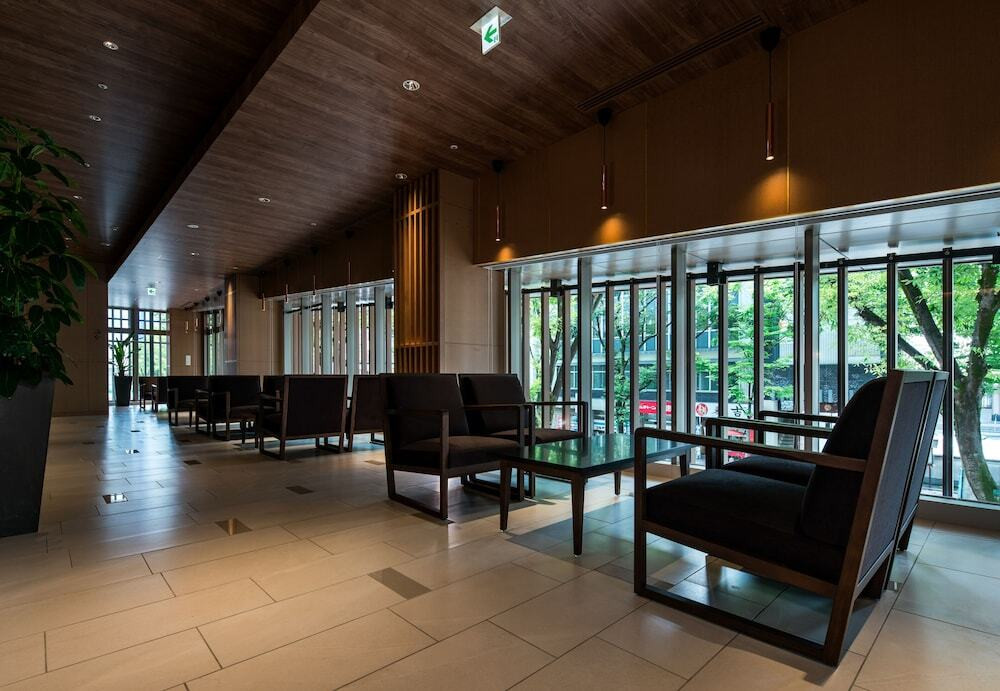 ロビーラウンジ