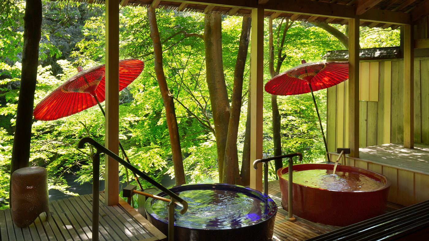 貸切風呂やグループ旅館の大浴場も無料3925752