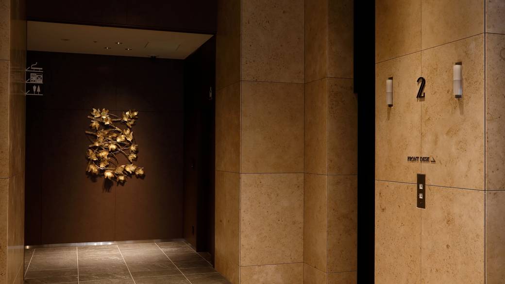 エレベーターホール / 4