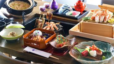 食事・飲み物 / 3