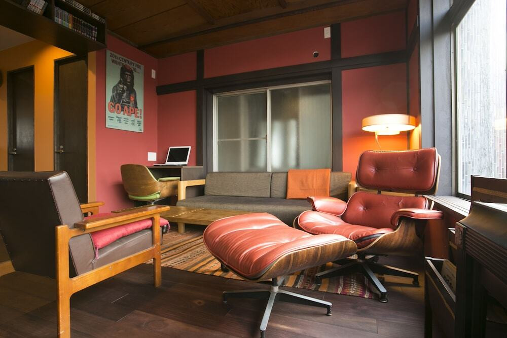 ロビーラウンジ