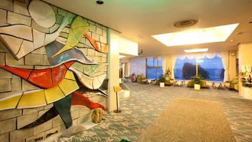 内部エントランス / 2