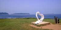 青い絶景に2人の心がほぐされる♡佐賀県唐津市の「波戸岬」へ