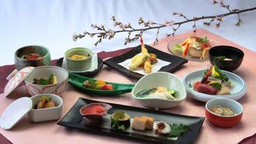 食事・飲み物 / 8