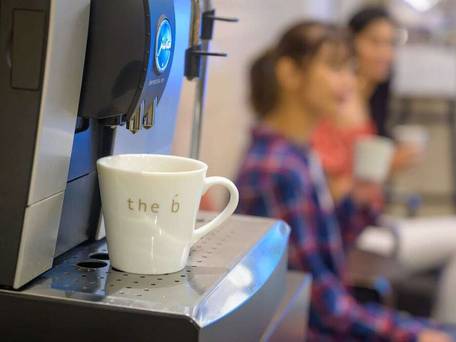 the b 博多（ザビー はかた） / 3