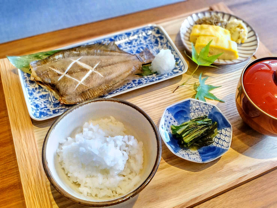 和朝食のメニュー例