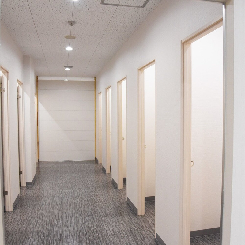 バスルームのシャワー