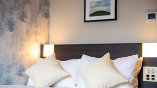 スタンダードシングルルーム (セミダブルベッド)