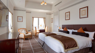 ラグジュアリー ルーム (最上階・ベッド2台)禁煙