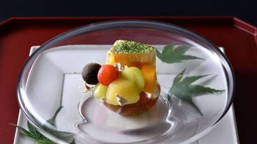 旅館のお食事処 / 27