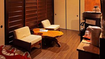 ロビーラウンジ / 6