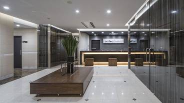 内部エントランス / 2