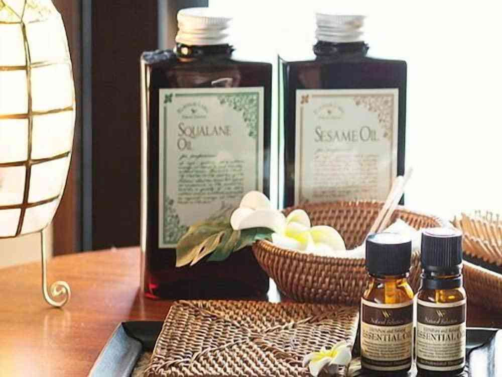 スパ エッセンシャルオイル