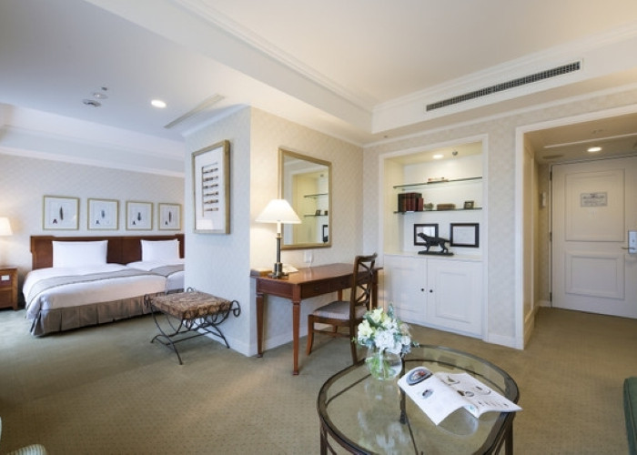 エレガントな雰囲気の客室。「コンフォート」「デラックス」「ニュークラシック」「スイート」の4つに大別されます