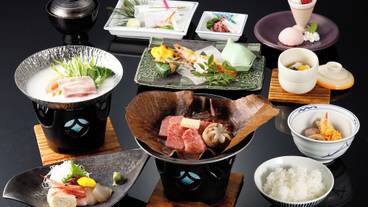 食事・飲み物 / 4