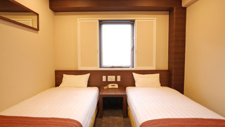 ツインルーム シングルベッド 2 台 禁煙