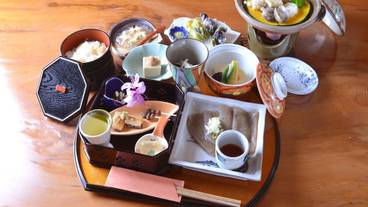 食事・飲み物 / 2