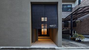 施設の入り口 / 3