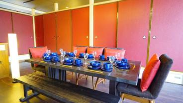 客室内のダイニングエリア / 13