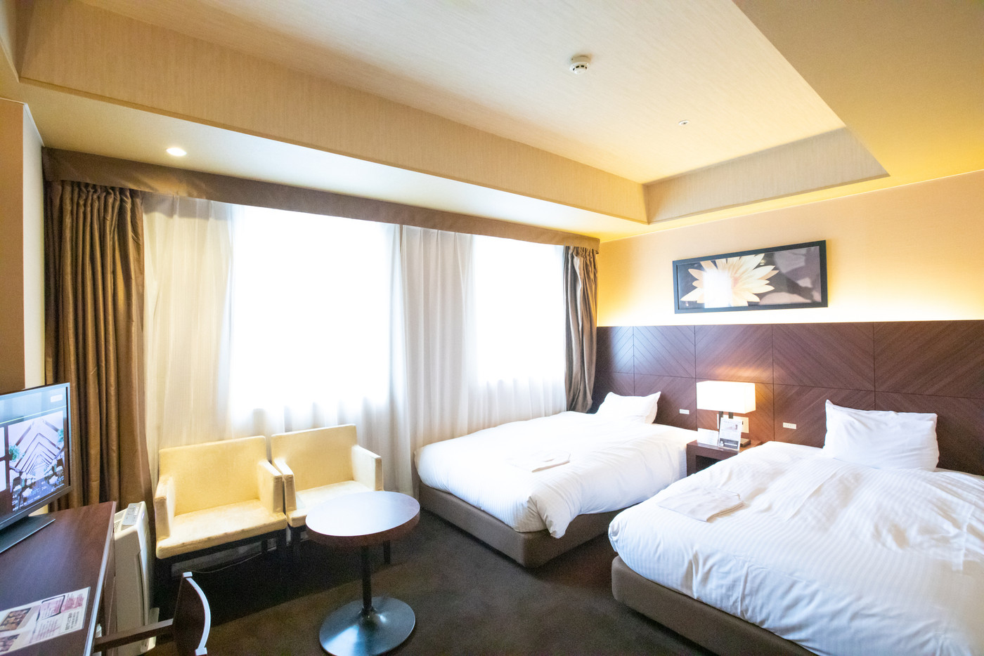 おしゃれなチャペルを貸し切ってプロポーズ3417853