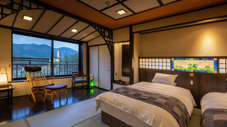 和モダンツイン 11畳 レイクビュー 専用ダイニングルーム 禁煙