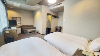 ツインルームシングルサイズベッド 2 台禁煙