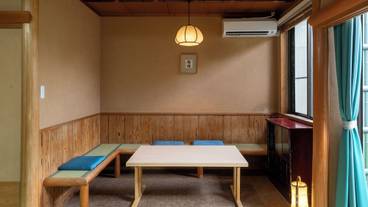客室 / 16
