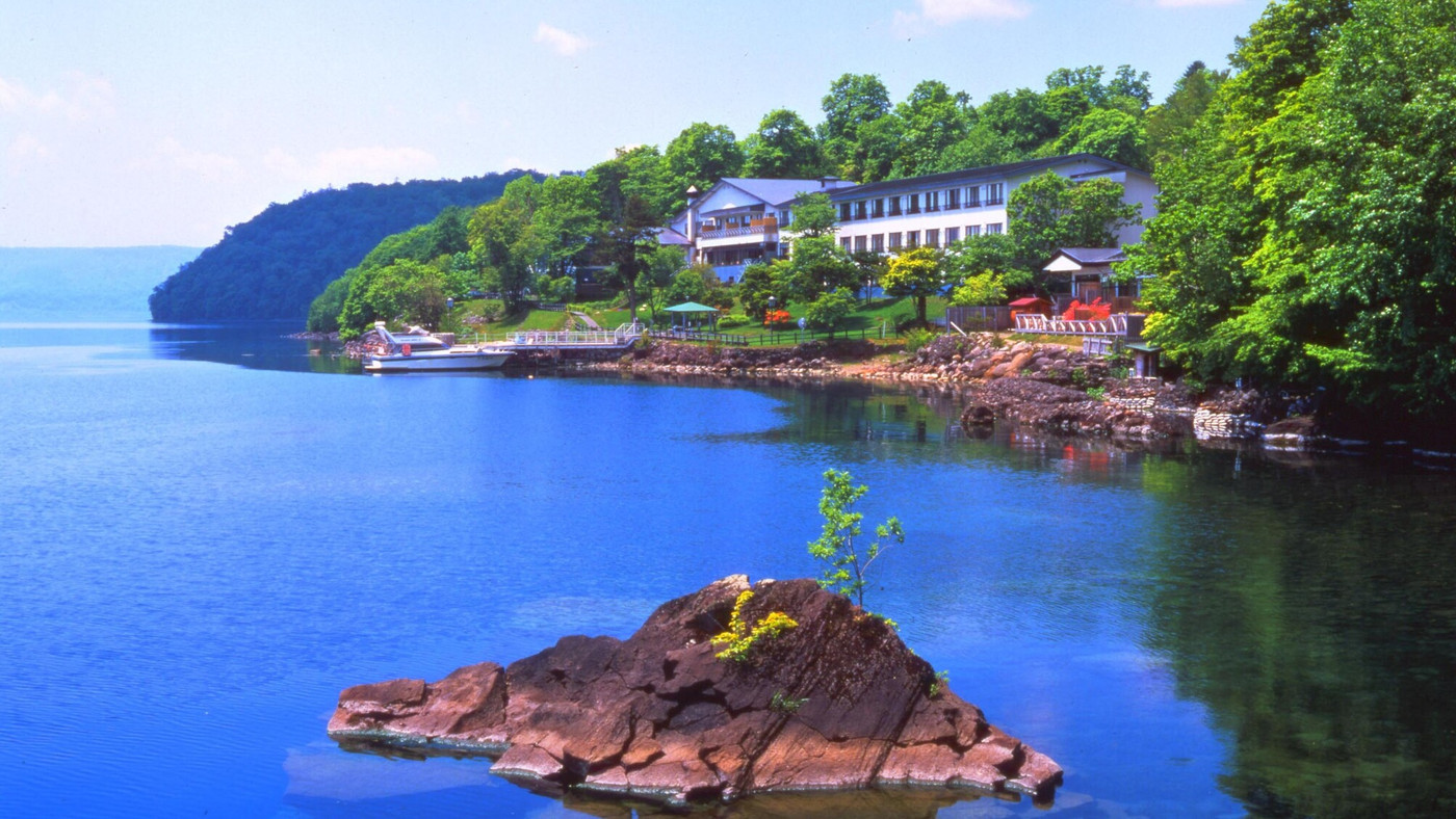 支笏湖の大パノラマを眺めながら、温泉が楽しめる湖畔の宿3385739