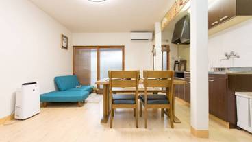 客室内のダイニングエリア / 6