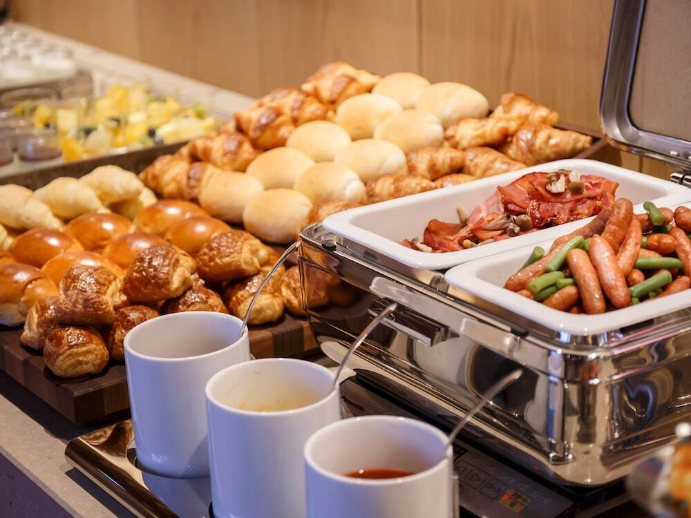 朝食