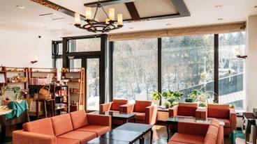 ロビーラウンジ / 8