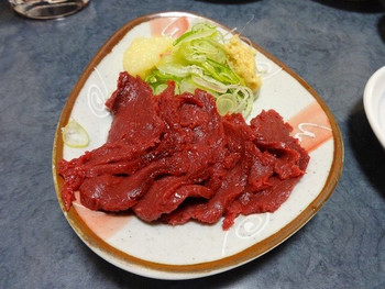 「いらっしゃい」料理 803381 馬刺し500円（2014年1月）