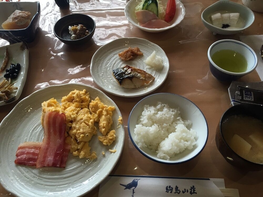山頂に建つ絶景宿。日の出を見に「御嶽神社」へGO3918172