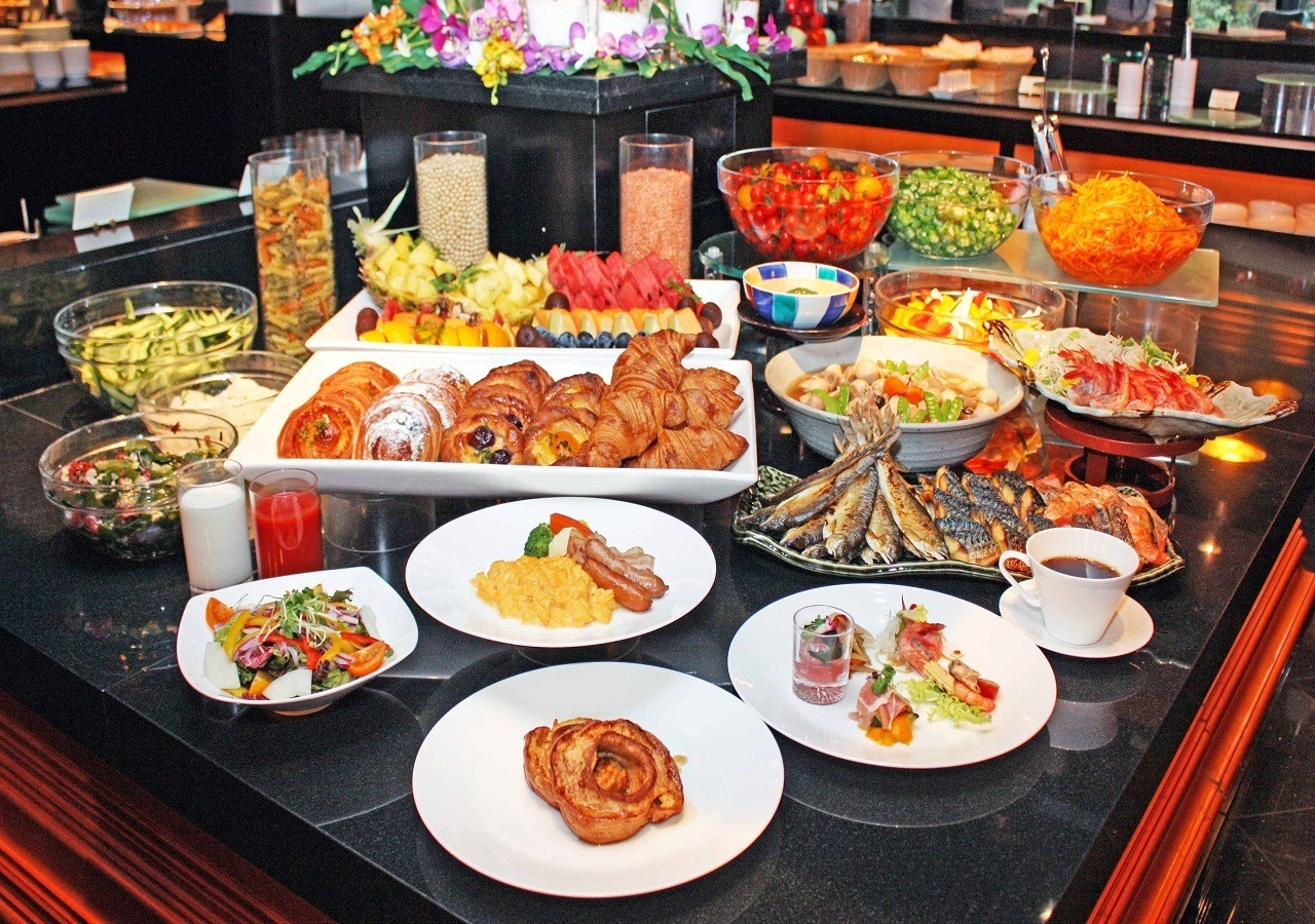 ホテルメイドの朝食に元気をもらえる3727311